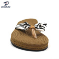 Prix ​​de gros Matières premières PE Plasping Sandal Eva Sole ACCESSORE Affichage des femmes Mariage pour les invités Blank Flip Flop